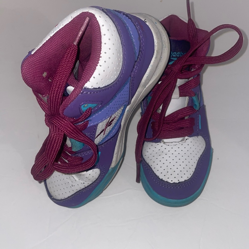 Girls reebok sneaker